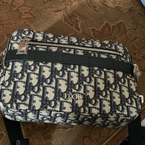 DIOR - Safari Messenger Bag